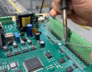 quadri elettrici saldature assemblaggio